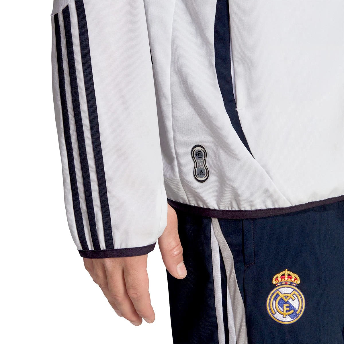 Real Madrid CF retro woven presentation tracksuit 2022 - Adidas